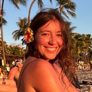 Meet your Posher, Julia